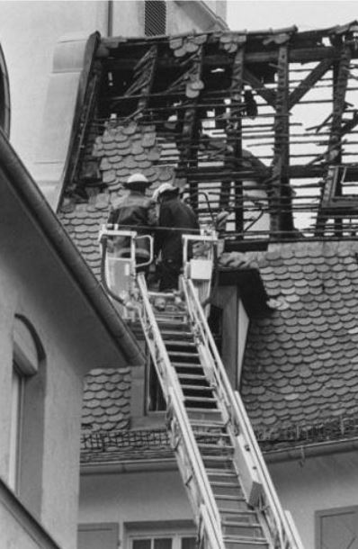 Brandkatastrophe Geißstraße 7: Ausgebrannter Dachstuhl