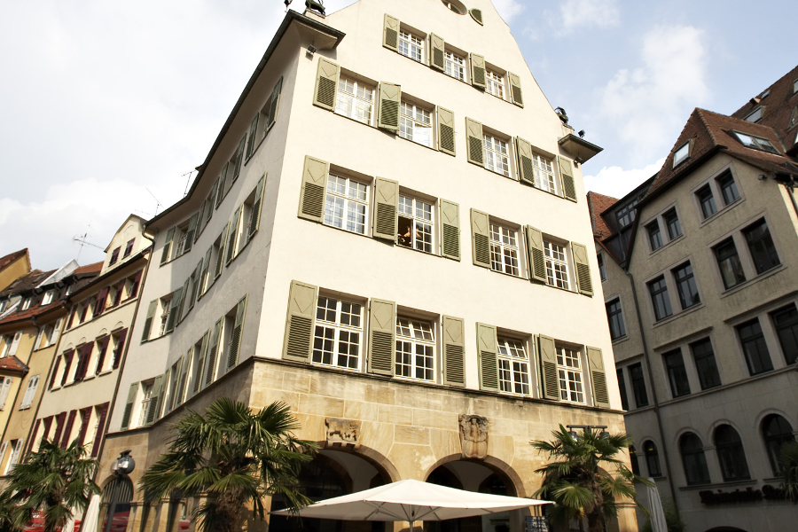 Eines der schönsten Häuser am Platz: Die Geißstraße 7, das Stiftungshaus. Ende 2014 wurde es denkmalschutzgerecht saniert.