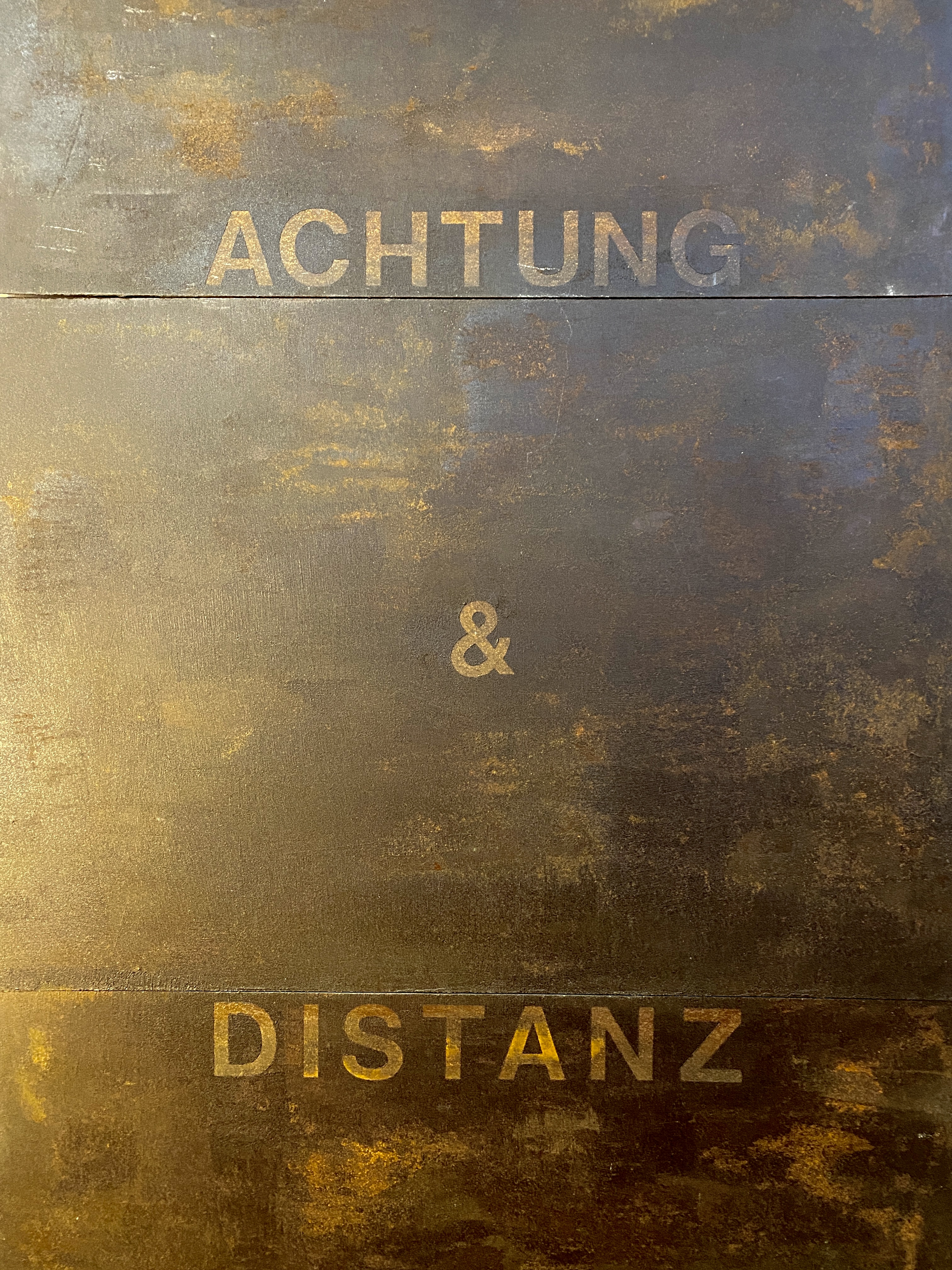 Geißstraße Achtung und Distanz