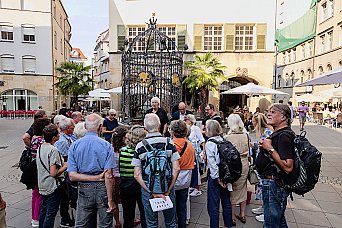Ausgangspunkt der meisten unserer Spaziergänge: der Hans-im-Glück-Brunnen.